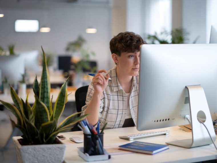 Le cbd comme supplément pour améliorer la concentration et la productivité